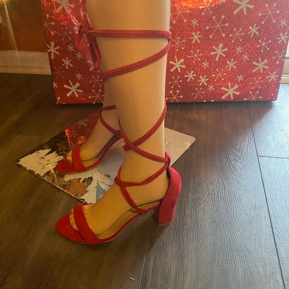 Red Tie Up Heels - Picture 6 of 8